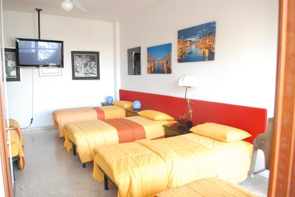 Bed & Breakfast Maricentro Taranto Luaran gambar